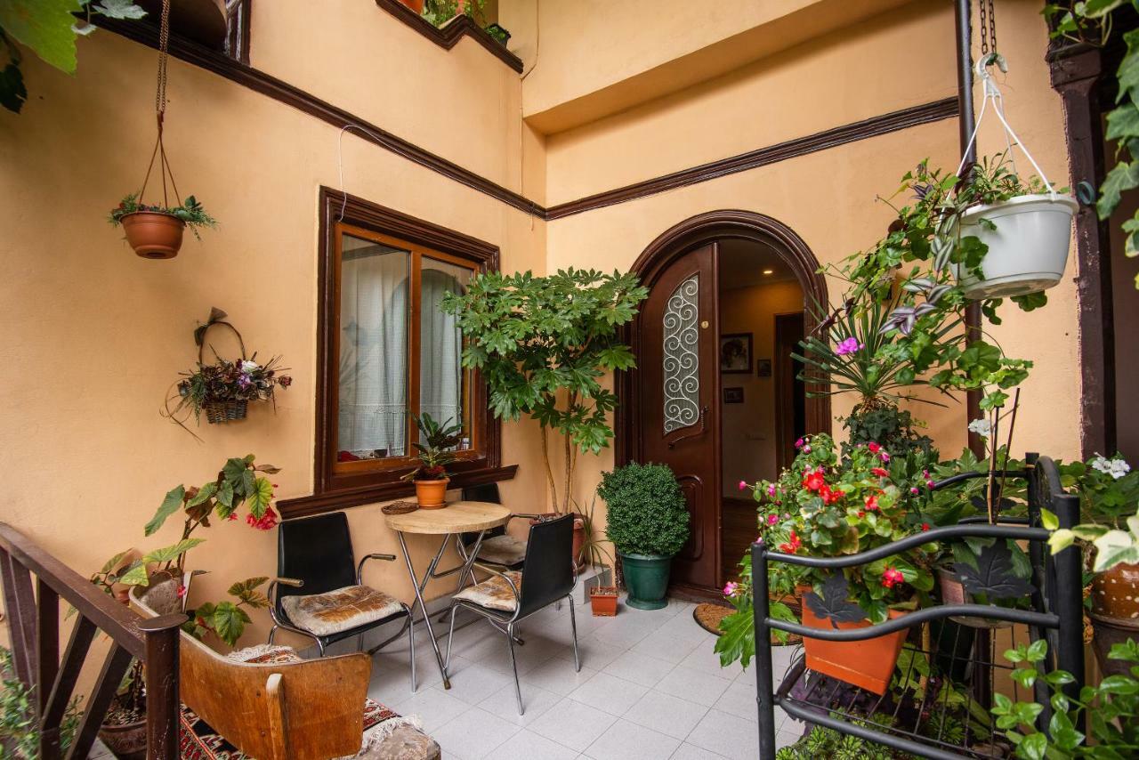 Lia'S Guest House Tbilisi Luaran gambar